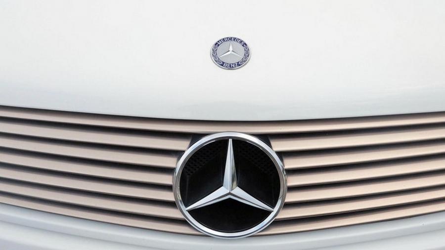 Логотип Mercedes-Benz SL72 AMG 1995 года  (фото 13 из 82)